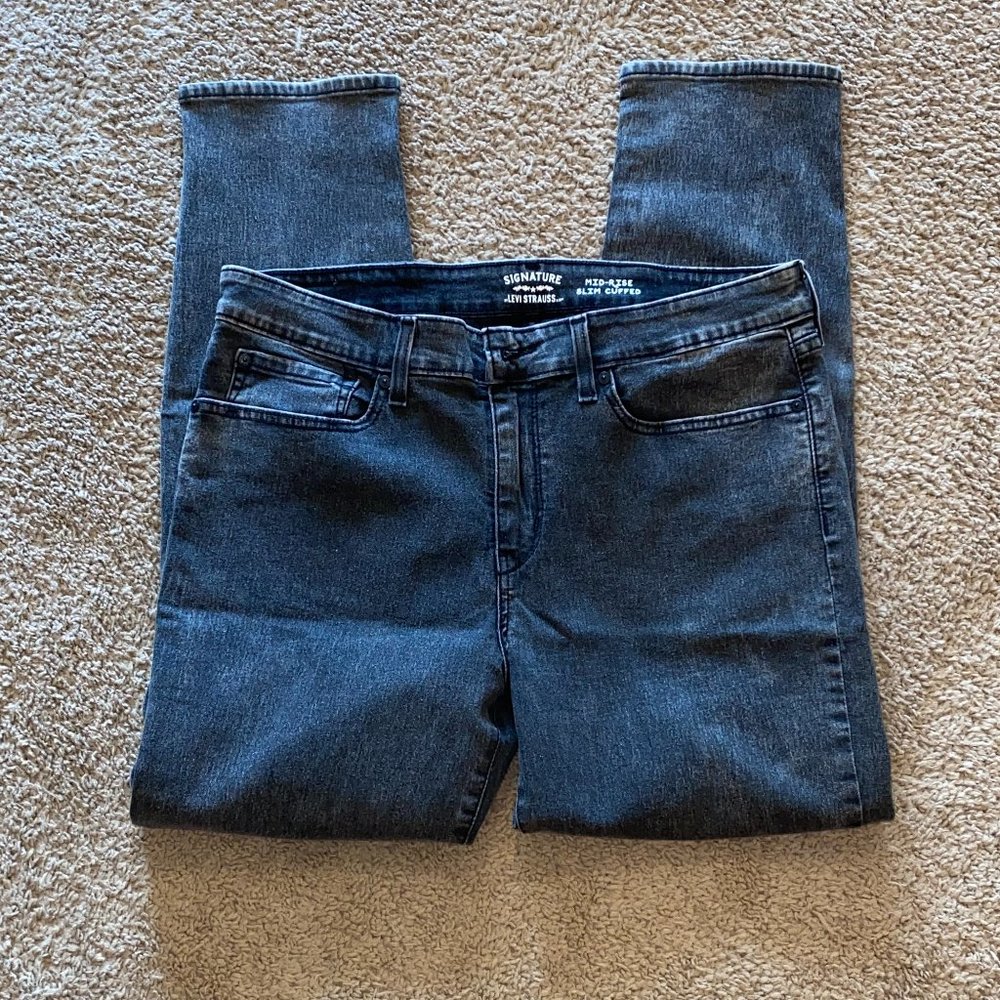 Signature by Levi Strauss Black Mid-Rise Slim Cuffed Jeans